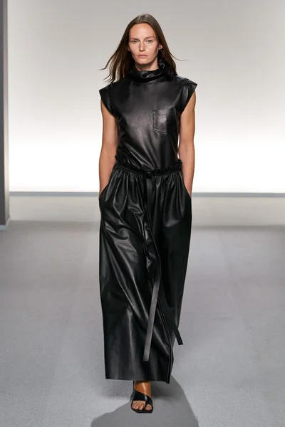 Look 61